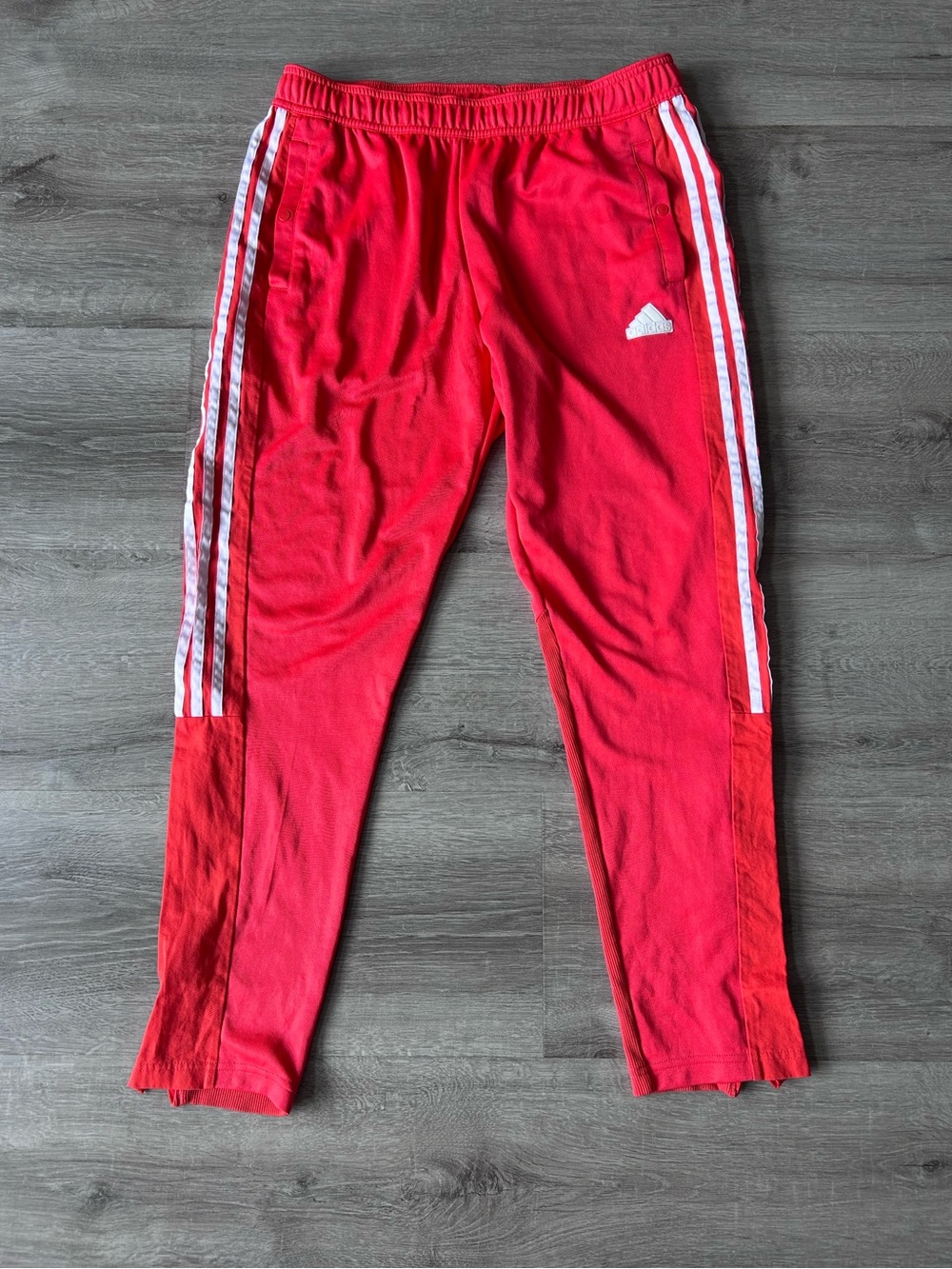 Mens Adidas Red Track Pants with Signature 3-Stripes size L - Picture 4 of 8